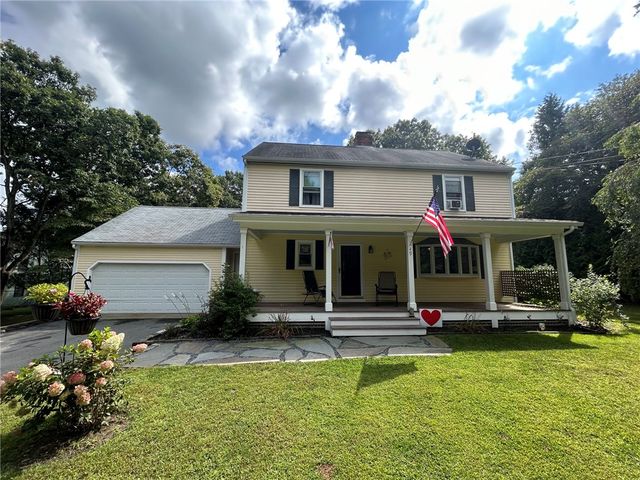 49 Captains Circle, Tiverton, RI 02878