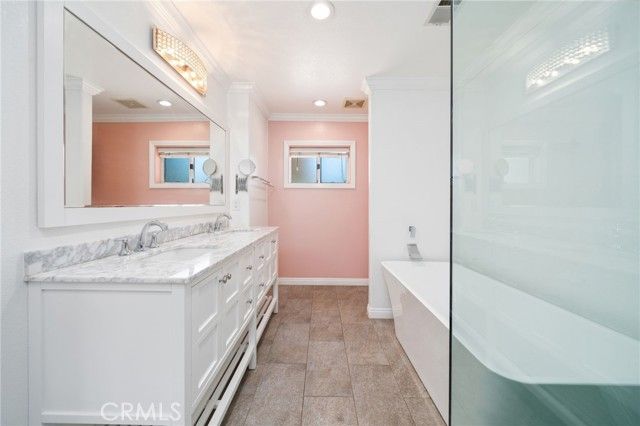 1721 E Ruddock, Covina, CA 91724