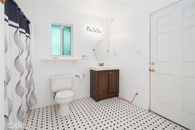1721 E Ruddock, Covina, CA 91724