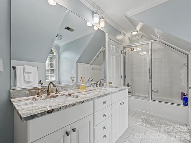 2121 Forest Drive, Charlotte, NC 28211