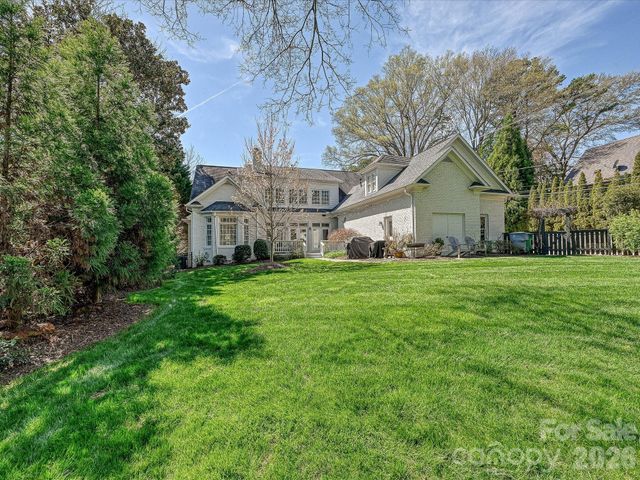 2121 Forest Drive, Charlotte, NC 28211