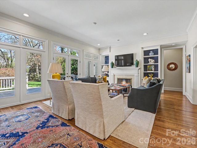 2121 Forest Drive, Charlotte, NC 28211