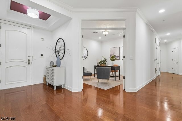 211 Metzger Dr, West Orange Twp., NJ 07052