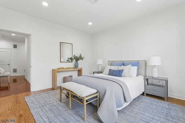 211 Metzger Dr, West Orange Twp., NJ 07052