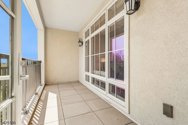 211 Metzger Dr, West Orange Twp., NJ 07052