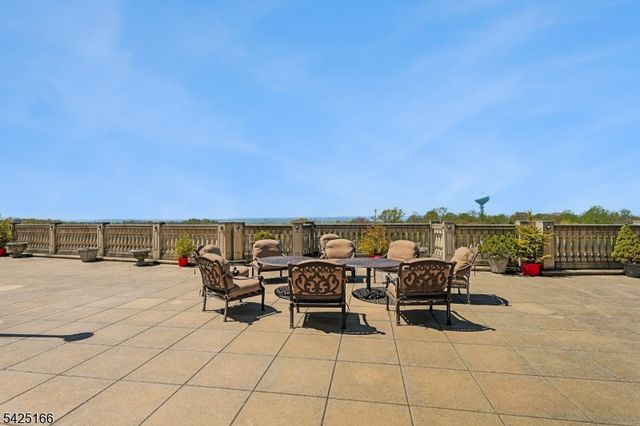 211 Metzger Dr, West Orange Twp., NJ 07052