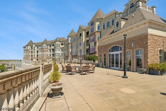 211 Metzger Dr, West Orange Twp., NJ 07052