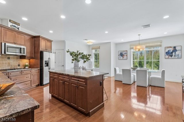 211 Metzger Dr, West Orange Twp., NJ 07052