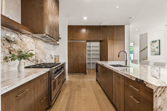 702 Mockingbird Lane, Coppell, TX 75019