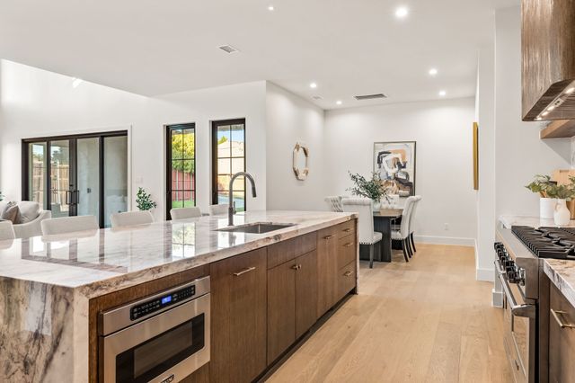 702 Mockingbird Lane, Coppell, TX 75019