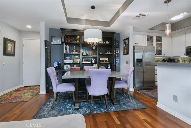 4455 Hazeltine 208, Sherman Oaks, CA 91423