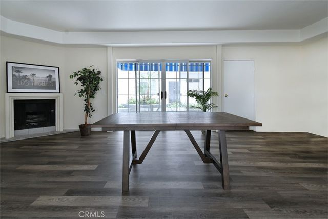 4455 Hazeltine 208, Sherman Oaks, CA 91423