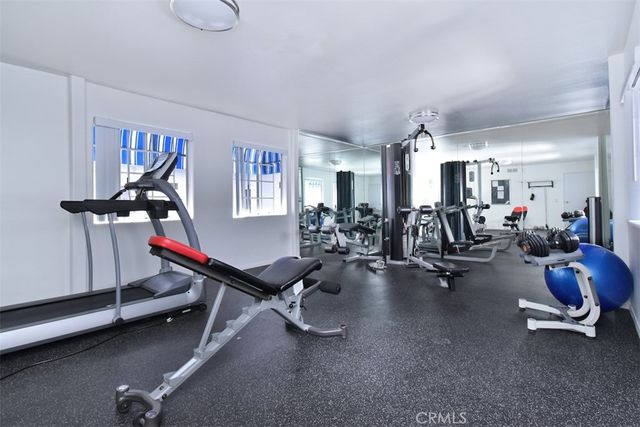 4455 Hazeltine 208, Sherman Oaks, CA 91423