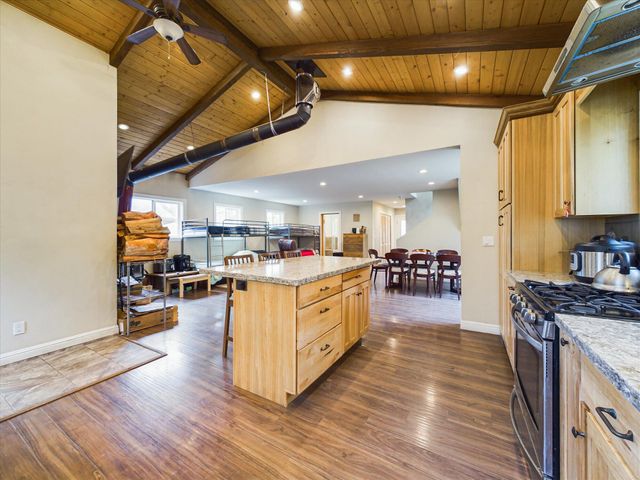 1285 Bliss Lane, Garberville, CA 95542