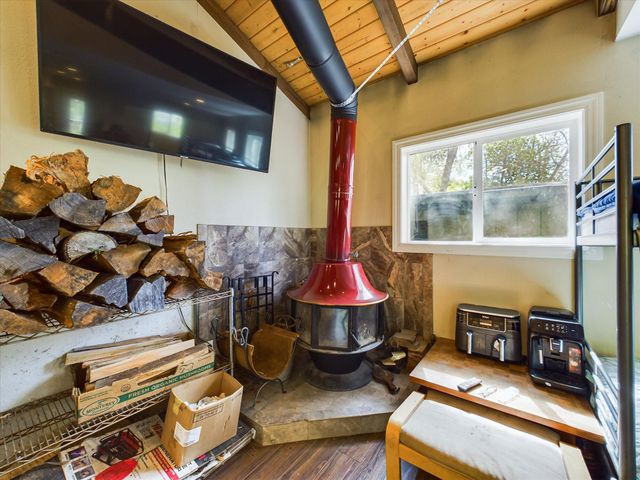 1285 Bliss Lane, Garberville, CA 95542