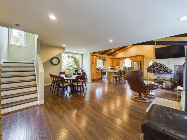 1285 Bliss Lane, Garberville, CA 95542