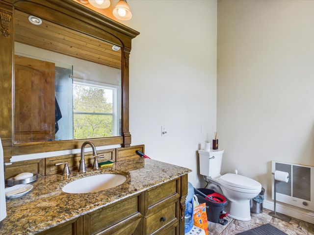 1285 Bliss Lane, Garberville, CA 95542