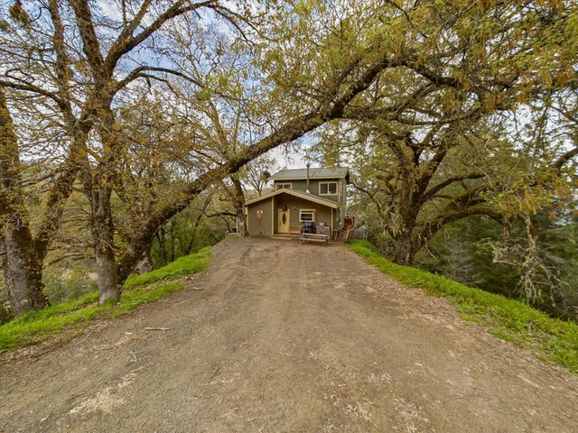 1285 Bliss Lane, Garberville, CA 95542