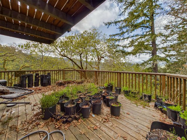 1285 Bliss Lane, Garberville, CA 95542