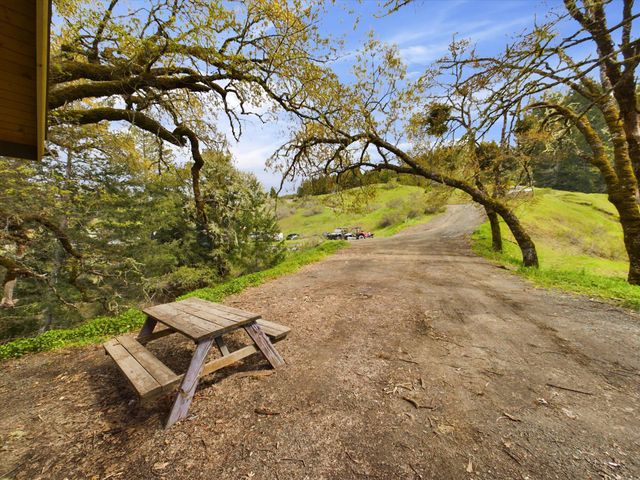 1285 Bliss Lane, Garberville, CA 95542