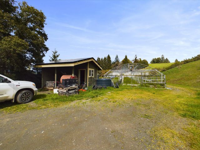 1285 Bliss Lane, Garberville, CA 95542