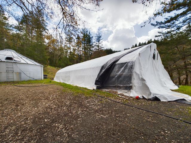 1285 Bliss Lane, Garberville, CA 95542