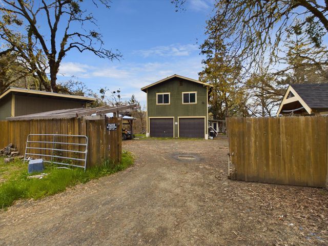 1285 Bliss Lane, Garberville, CA 95542