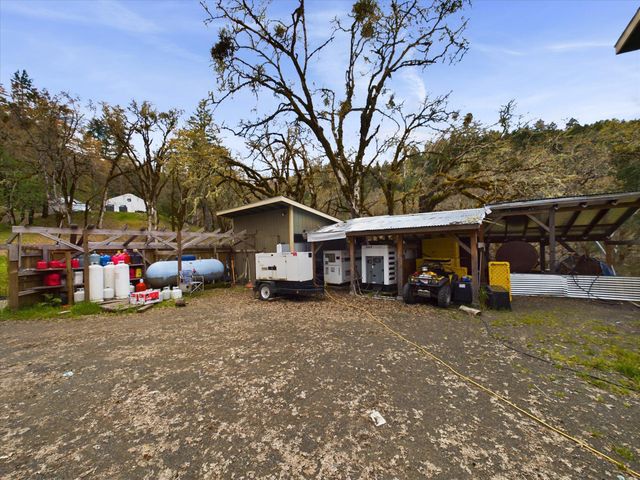1285 Bliss Lane, Garberville, CA 95542