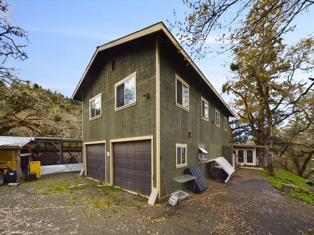 1285 Bliss Lane, Garberville, CA 95542