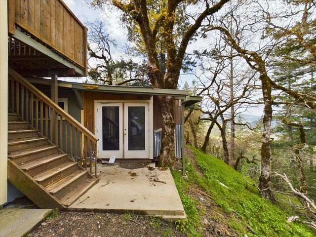 1285 Bliss Lane, Garberville, CA 95542