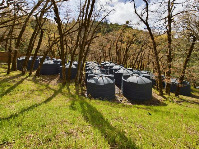 1285 Bliss Lane, Garberville, CA 95542