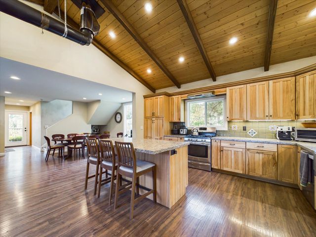 1285 Bliss Lane, Garberville, CA 95542