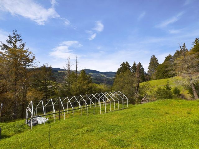 1285 Bliss Lane, Garberville, CA 95542