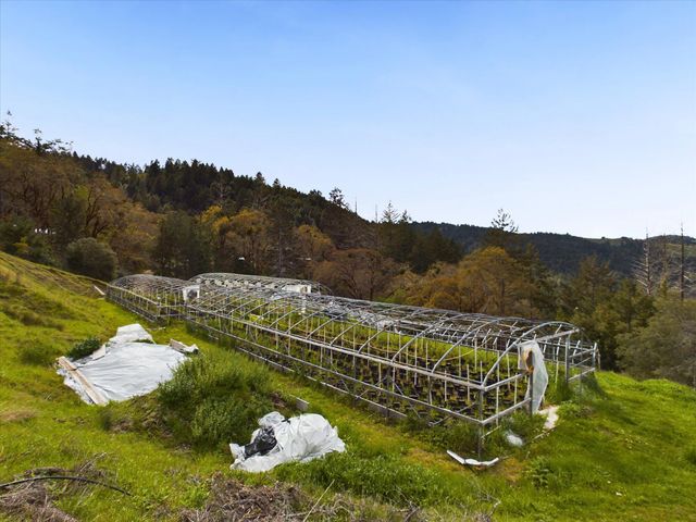 1285 Bliss Lane, Garberville, CA 95542