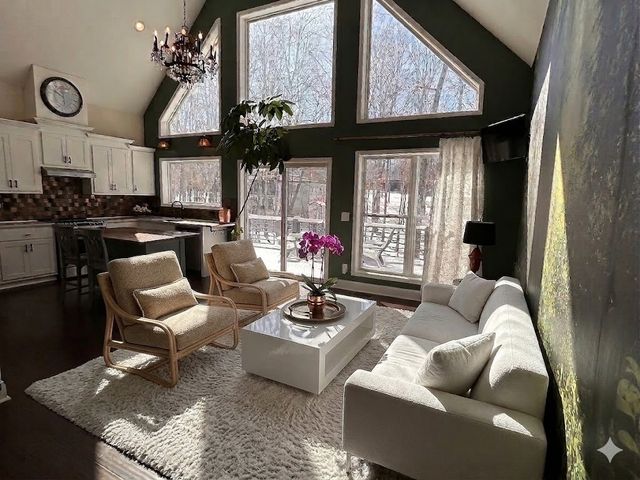 321 Shri Nagi Pl, Mcminnville, TN 37110
