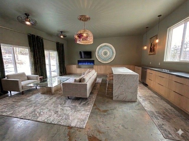 321 Shri Nagi Pl, Mcminnville, TN 37110