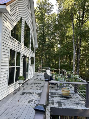 321 Shri Nagi Pl, Mcminnville, TN 37110