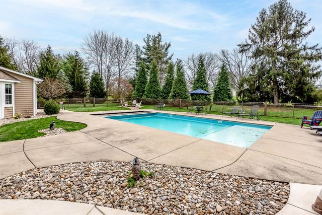 117 Hickory Lane, Lebanon, OH 45036
