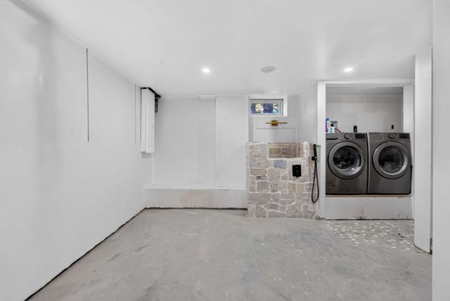 70 Brush Hill Rd 70, Milton, MA 02186