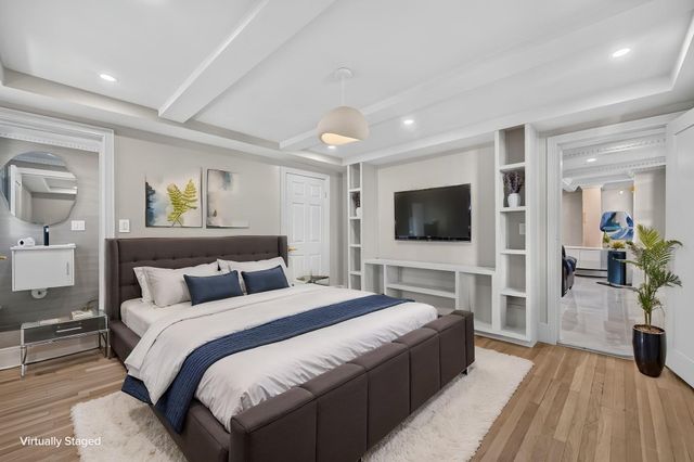 70 Brush Hill Rd 70, Milton, MA 02186