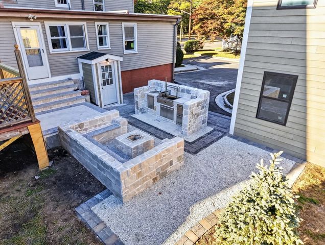 70 Brush Hill Rd 70, Milton, MA 02186