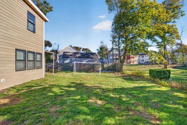 70 Brush Hill Rd 70, Milton, MA 02186