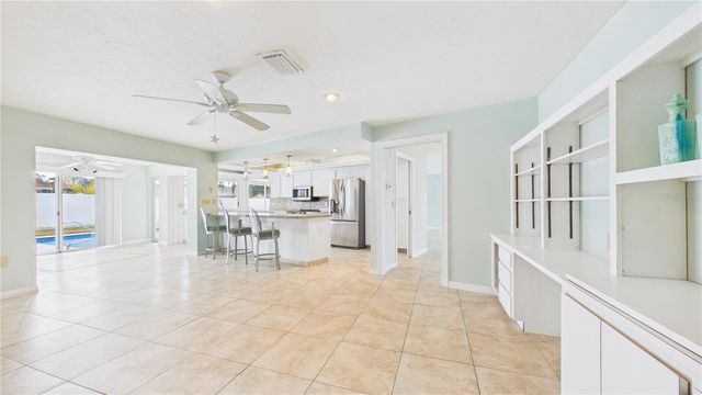 1895 DEL ROBLES TERRACE, Clearwater, FL 33764