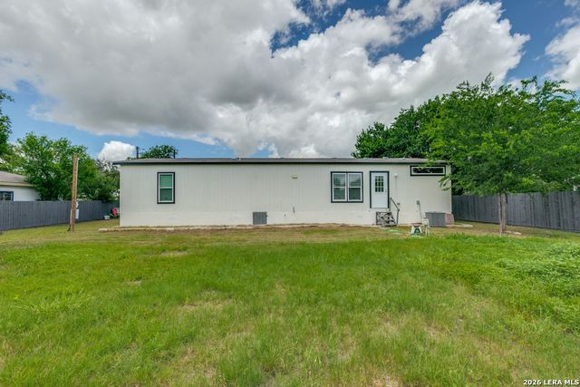 7030 Calle Briseno, San Antonio, TX 78252