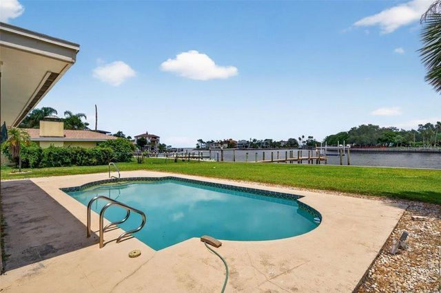 377 S SHORE DRIVE, Sarasota, FL 34234