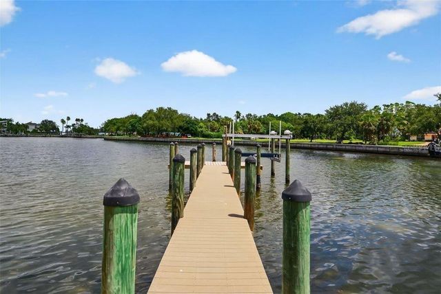 377 S SHORE DRIVE, Sarasota, FL 34234