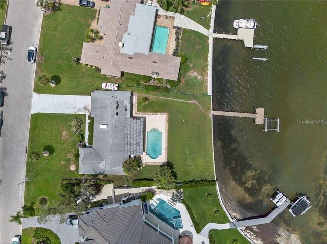 377 S SHORE DRIVE, Sarasota, FL 34234