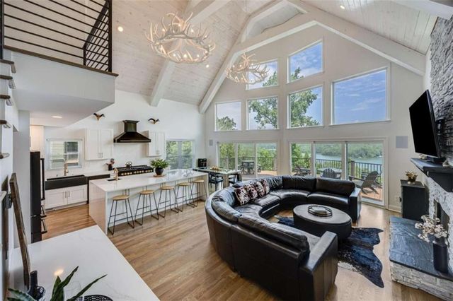 385 Pirkle Leake Road, Dawsonville, GA 30534