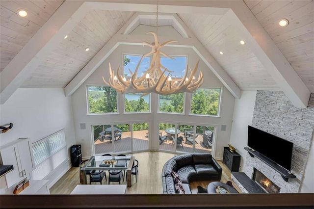 385 Pirkle Leake Road, Dawsonville, GA 30534