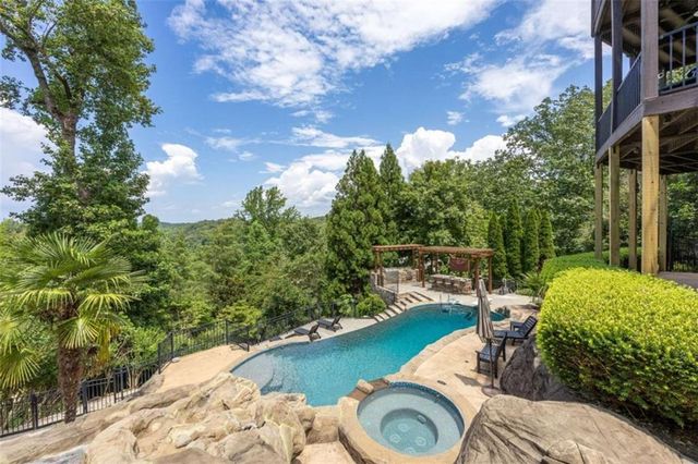 385 Pirkle Leake Road, Dawsonville, GA 30534